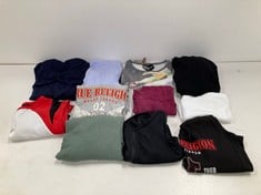 11 X GARMENTS VARIOUS BRANDS AND SIZES INCLUDING BLACK TANK TOP TRUE RELIGION SIZE S (TOTAL P.V.P 307€) - LOCATION 29B.