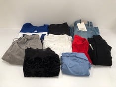 10 X GARMENTS VARIOUS BRANDS AND SIZES INCLUDING PULL AND BEAR JEANS SIZE 32 (TOTAL P.V.P 279€) - LOCATION 41B.