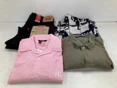 4 X GARMENTS VARIOUS GOOD BRANDS AND SIZES INCLUDING PINK RALPH LAUREN SHIRT SIZE S - LOCATION 26B.