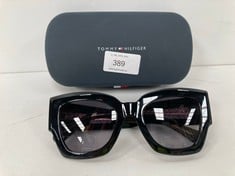 TOMMY HILFIGER GLASSES MODEL TH 1862/S- LOCATION 6B.