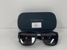 TOMMY HILFIGER GLASSES MODEL TH 1557/S - LOCATION 6B.