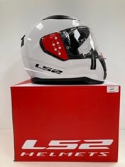 MOTORBIKE FULL FACE HELMET BRAND L52 HELMETS BLACK AND WHITE COLOUR SIZE XS - LOCATION 23B.