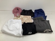 7 X GARMENTS VARIOUS GOOD BRANDS AND SIZES (TOTAL P.V.P 390€) - LOCATION 20B.