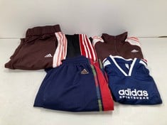 5 X ADIDAS CLOTHING VARIOUS MODELS AND SIZES INCLUDING BLUE T-SHIRT SIZE M (TOTAL P.V.P 404€) - LOCATION 20B.