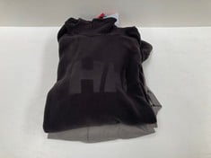 2 X HELLY HANSEN CLOTHING VARIOUS MODELS AND SIZES INCLUDING BLACK FLEECE SIZE L - LOCATION 1C.