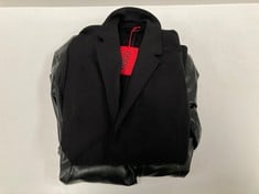 2 X HUGO BOSS JACKETS VARIOUS MODELS AND SIZES INCLUDING LEATHER JACKET SIZE 38 - LOCATION 21C.