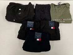 6 X VARIOUS BRANDS AND SIZES INCLUDING BLACK TOMMY HILFIGER SWIMMING COSTUME SIZE M - LOCATION 33C.