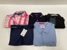 5 X TOMMY HILFIGER BRAND CLOTHING VARIOUS SIZES INCLUDING PINK SHIRT SIZE L- LOCATION 45C.