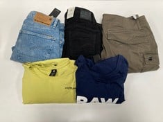 5 X RAW BRANDED GARMENTS VARIOUS SIZES INCLUDING NAVY BLUE T-SHIRT SIZE XL- LOCATION 45C.