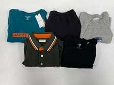 5 X JACK & JONES VARIOUS SIZES INCLUDING GREEN POLO SHIRT SIZE L- LOCATION 49C.