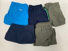 5 X SWIMMING COSTUMES VARIOUS BRANDS AND SIZES INCLUDING BLUE SWIMMING COSTUME CALVIN KLEIN SIZE XL - LOCATION 49C.