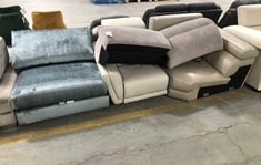 4 X ASSORTED SOFA PARTS TO INCLUDE CORNER SOFA PART IN LIGHT GREY LEATHER (PARTS ONLY) (KERBSIDE PALLET DELIVERY)