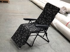 4 X FOLD OUT GARDEN RELAXER CHAIR IN BLACK / WHITE FACE PRINT