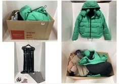 APPROX 20 X ASSORTED ADULT CLOTHING TO INCLUDE IETS FRANS HOODED PUFFER JACKET GREEN SIZE M