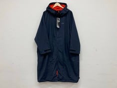 FINISTERRE TEGO ROBE IN NAVY / FLAME SIZE SMALL / MEDIUM - RRP £145