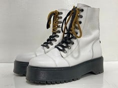 BRONX RIFKA SUPER CHUNKY BOOTS WHITE SIZE 40 RRP- £149