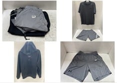 4 X ASSORTED BRANDED CLOTHING TO INCLUDE UNDER ARMOUR TRACK SHORTS LIGHT GREY SIZE LG