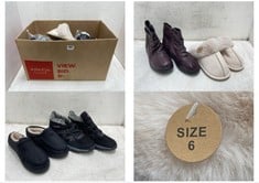 BOX OF ASSORTED ADULT FOOTWEAR TO INCLUDE NATURAL FAUX FUR LINED MULE SLIPPERS SIZE 6