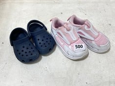 CROCS TODDLERS CLASSIC CLOGS IN BLACK SIZE 5 TO INCLUDE NIKE AIR MAX TRAINER IN LIGHT PINK / WHITE SIZE 7.5