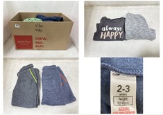 BOX OF ASSORTED KIDS CLOTHES TO INCLUDE BOYS 'LITTLE CHAMPION' ZIP UP JUMPER IN NAVY SIZE 2-3 YEARS