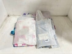 APPROX 5 X ASSORTED CLOTHES TO INCLUDE CYBERJAMMIES WOMENS PARKER GREY CHECK PJ BOTTOMS SIZE 16