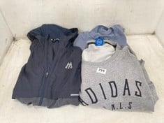 5 X ASSORTED CLOTHES TO INCLUDE NIKE T-SHIRT IN PALE BLUE SIZE LARGE