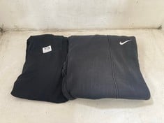 NIKE JOGGERS IN BLACK SIZE L TO INCLUDE UNDER ARMOUR BLACK SPORTS JOGGERS IN SIZE M