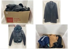 BOX OF ASSORTED CLOTHES TO INCLUDE LYLE & SCOTT 5 PAIRS ANKLE SOCKS - SIZE 7-11