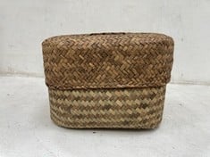 24 X STONE THE CROWS SET OF 3 LOW LIDDED BASKETS-2 ASSORTED . - LENGTH 16/20/23CM - TOTAL RRP £288