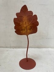 32 X STONE THE CROWS TWO LEAF TALL CANDLE HOLDER-OAK - HEIGHT 33CM - TOTAL RRP £384