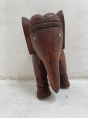 12 X STONE THE CROWS ELEPHANT SONCE RIGHT FACING