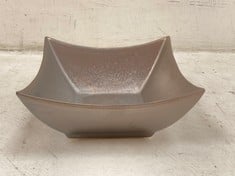 24 X STONE THE CROWS SMALL POINTED BOWL - WIDTH 18CM - TOTAL RRP £264