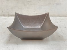 24 X STONE THE CROWS SMALL POINTED BOWL - WIDTH 18CM - TOTAL RRP £264