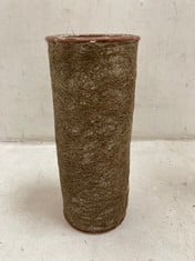 4 X STONE THE CROWS SET OF 3 SMALL VASES - HGT 20CM - TOTAL RRP £120