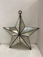 1 X STONE THE CROWS LARGE GLASS STAR LIGHTS (BROKEN GLASS) - HEIGHT 70CMS - TOTAL RRP £175