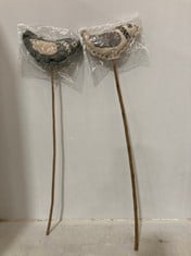 24 X STONE THE CROWS SET 2 - BIRDS ON STICKS - HGT 72CM - TOTAL RRP £216