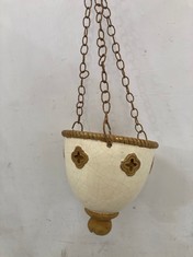 6 X STONE THE CROWS HANGING PLANTER - IVORY GOTHIC - DIAMETER 20CM - TOTAL RRP £144