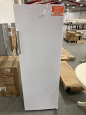 INDESIT TALL FREESTANDING FRIDGE IN WHITE - MODEL NO. SI61W1 - RRP £500 (ZONE 3)