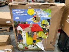 SMOBY NATURE HOUSE AND KITCHEN GARDEN PLAYHOUSE - RRP £155 (ZONE 3)