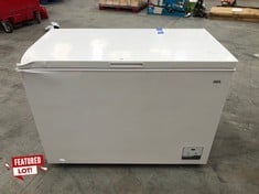 SIA 299L CHEST FREEZER IN WHITE - MODEL NO. SCF300WE - RRP £350 (ZONE 2)