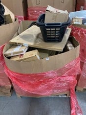 PALLET OF ASSORTED ITEMS TO INCLUDE MIDWEST 10DP DIVIDER PANEL (ZONE 5)