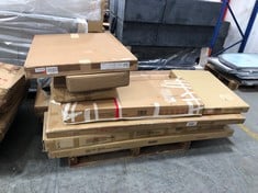 PALLET OF ASSORTED FURNITURE / PARTS TO INCLUDE PHOENIX 3 DRAWER 2 DOOR WARDROBE - PRODUCT CODE. ROBPHO2BK (ZONE 7)