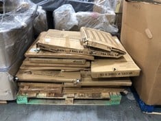 PALLET OF ASSORTED SAFETY GATES TO INCLUDE TO INCLUDE HAUCK OPEN'N STOP SAFETY GATE (ZONE 7)