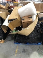 PALLET OF ASSORTED ITEMS TO INCLUDE MAIL LITE PADDED ENVELOPES IN WHITE (ZONE 8)