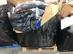 PALLET OF ASSORTED ITEMS TO INCLUDE GOLIATH BLACK BUILDERS RUBBLE SACK TO INCLUDE SUMMIT UNIVERSAL ALUMINIUM ROOF BARS (ZONE 8)