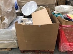 PALLET OF ASSORTED ITEMS TO INCLUDE ADDIS LAUNDRY BASKET IN CREAM TO INCLUDE SIMPLEHUMAN LARGE STAINLESS STEEL HOUSEHOLD BIN (ZONE 8)