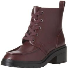 5X ASSORTED SHOES TO INCLUDE ESSENTIALS WOMEN'S MOC TOE BOOTS, BLACK OXBLOOD, 4.5 UK, ESSENTIALS WOMEN'S BOW BALLET FLAT, BLACK, 4.5 UK.