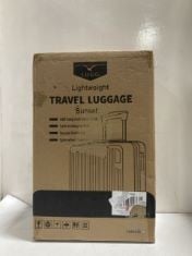 LUGG TRAVEL SUITCASE .