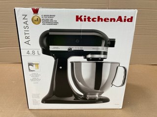 5 X ASSORTED KITCHEN ITEMS TO INCLUDE KITCHEN AID STAND MIXER: LOCATION - H15