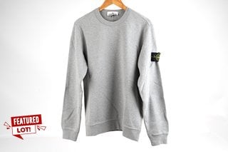 STONE ISLAND HW FLEECE SWEATER POLVERE IN GREY UK SIZE M - RRP £300: LOCATION - FRONT BOOTH